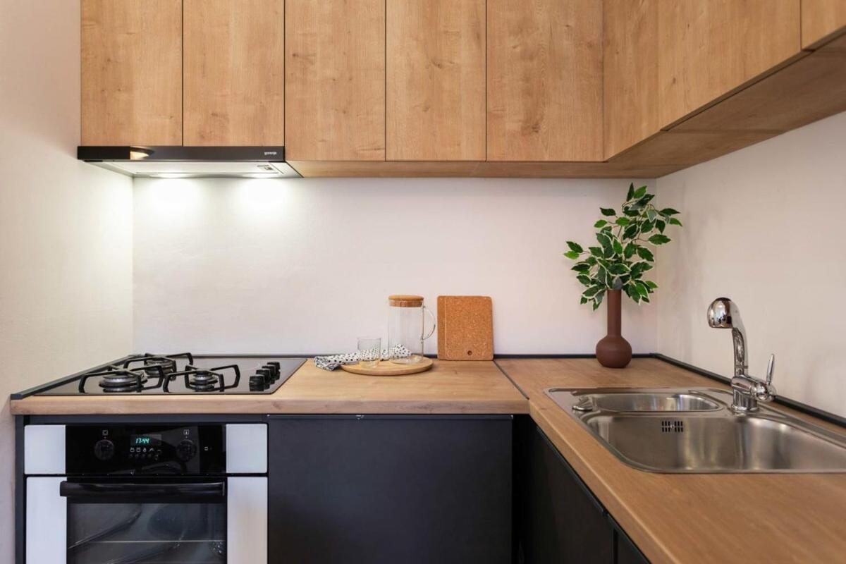 Niko'S Apartment Urban Stay ザグレブ エクステリア 写真